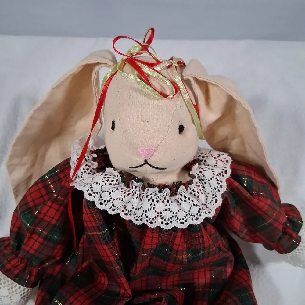 Vtg Christmas Bunny Rabbit Cloth Girl Doll Bunnies Holiday Decor 17